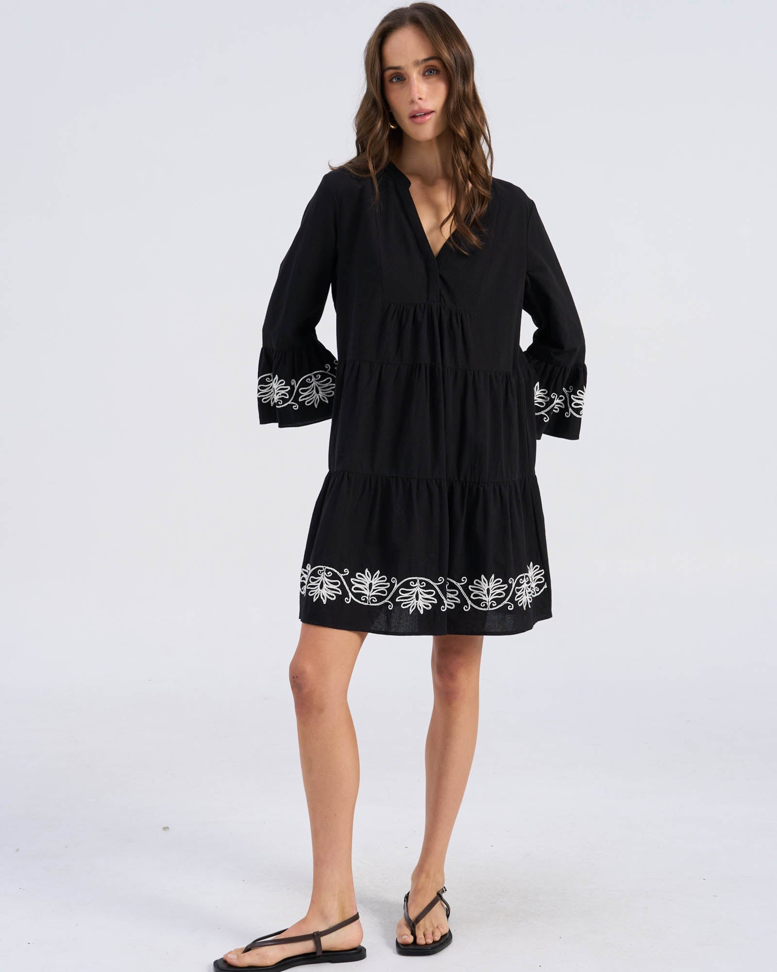 VMAMELIA EMBROIDERED MINI DRESS